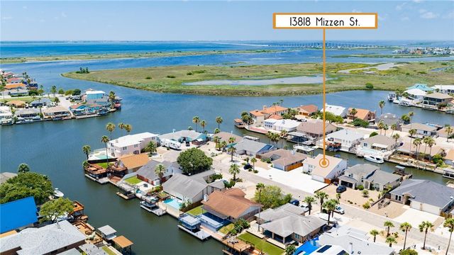 13818 Mizzen St, Corpus Christi, TX 78418