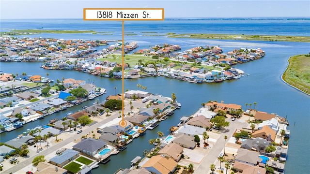 13818 Mizzen St, Corpus Christi, TX 78418
