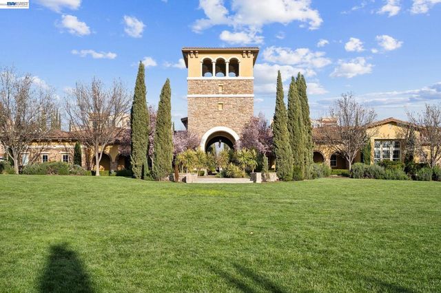 4763 Perugia St, Dublin, CA 94568