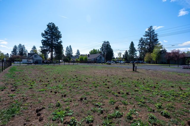 273 E Adams Avenue, Sisters, OR 97759