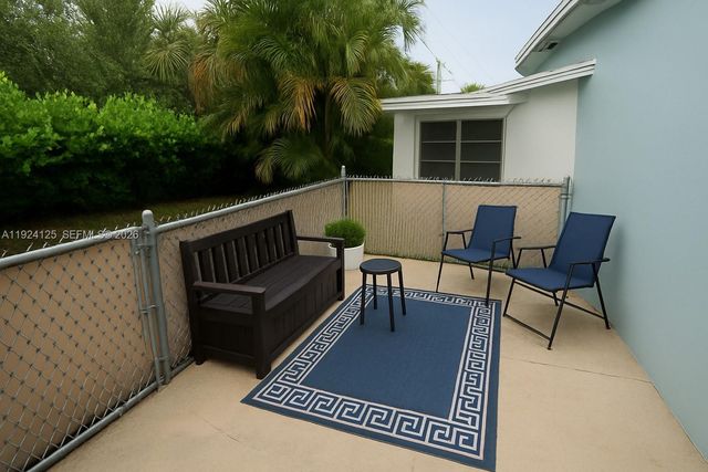 1611 NW 46th Street, Tamarac, FL 33309