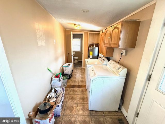 8235 GLEN CT, Jessup, MD 20794