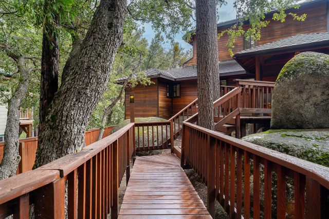 25504 Cedar Glen Drive, Idyllwild, CA 92549