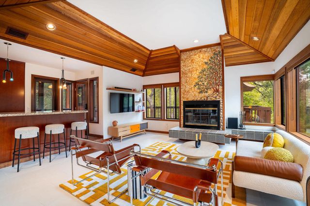 25504 Cedar Glen Drive, Idyllwild, CA 92549