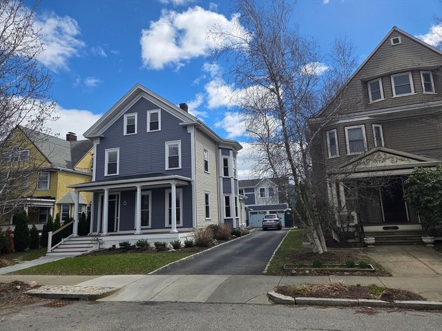 6 Lowell Ave 3, Newton, MA 02460