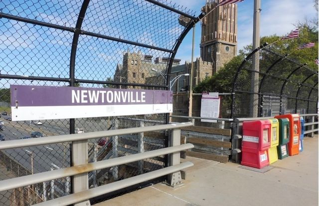 6 Lowell Ave 3, Newton, MA 02460