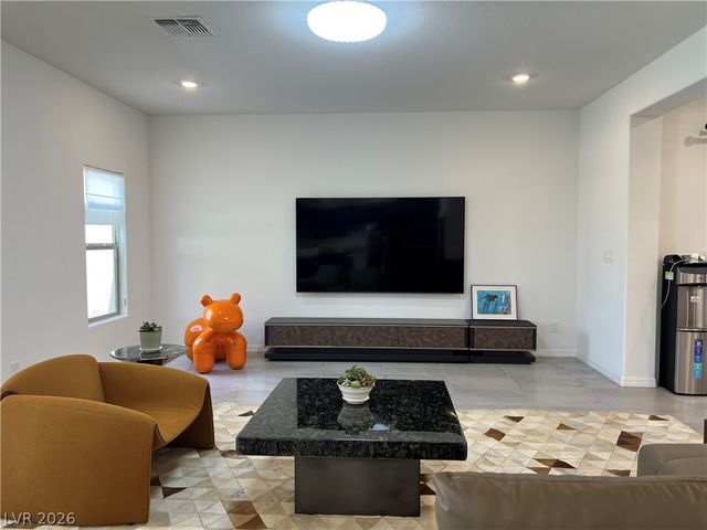 7710 Weekes Court, Las Vegas, NV 89113