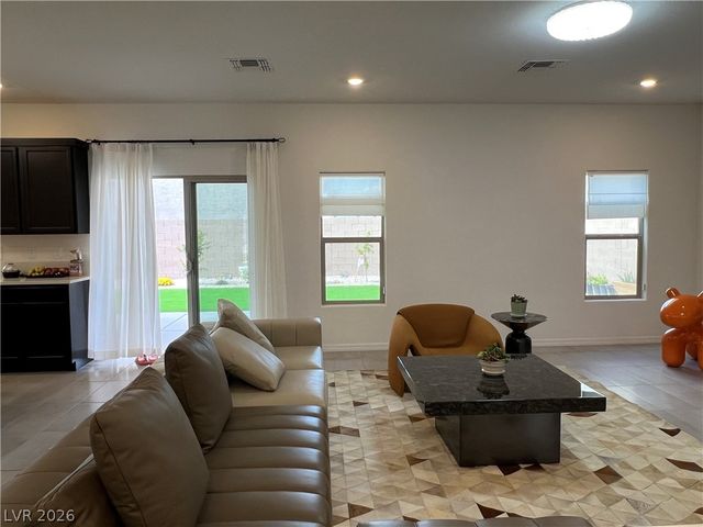 7710 Weekes Court, Las Vegas, NV 89113