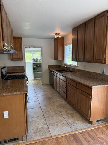 3717 N Railroad Flat Rd, Wilseyville, CA 95257