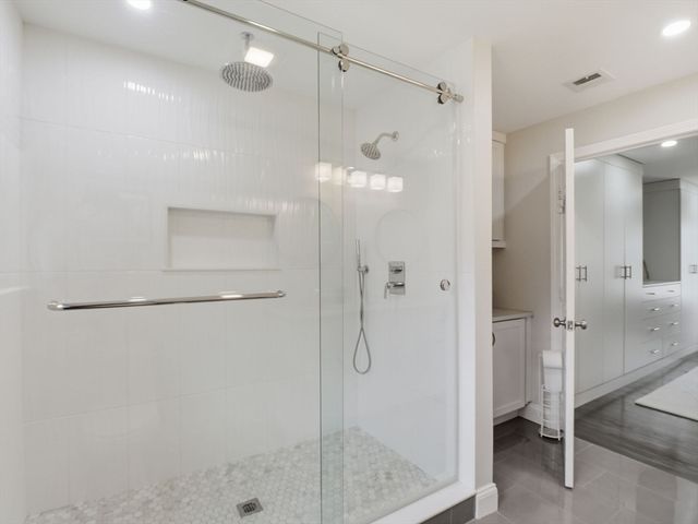 109 Gould Rd, Andover, MA 01810