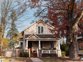 427 Washington Street, Traverse City, MI 49684