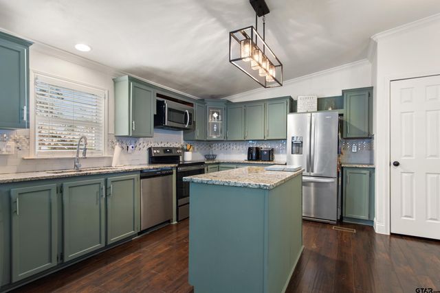 17361 Aspenwood, Lindale, TX 75771