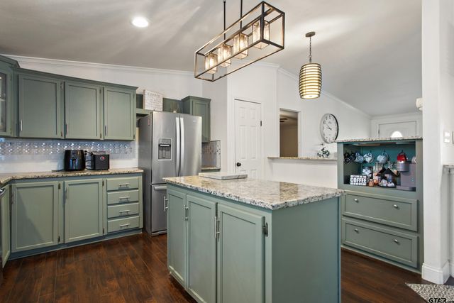 17361 Aspenwood, Lindale, TX 75771