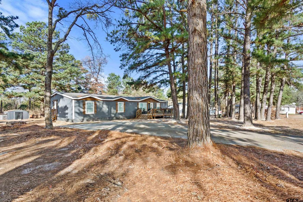 17361 Aspenwood, Lindale, TX 75771