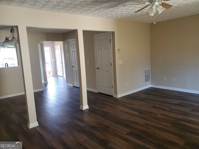 11428 S Grove Drive, Hampton, GA 30228