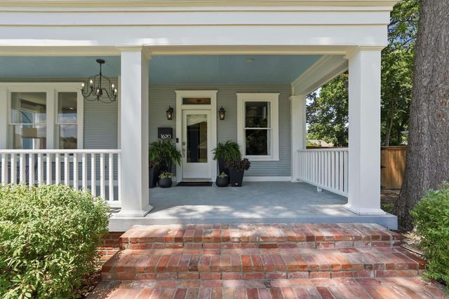 1620 Robinson Avenue, Conway, AR 72034