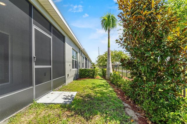 2825 ATTWATER LOOP, Winter Haven, FL 33884