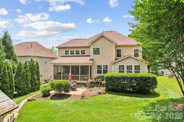8108 Penman Springs Drive, Waxhaw, NC 28173