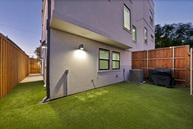 4114 Delano Place, Dallas, TX 75204