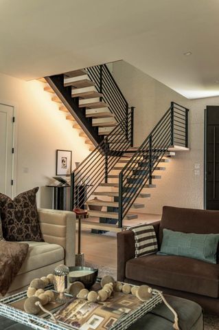 1003 Juanita ST, Austin, TX 78704