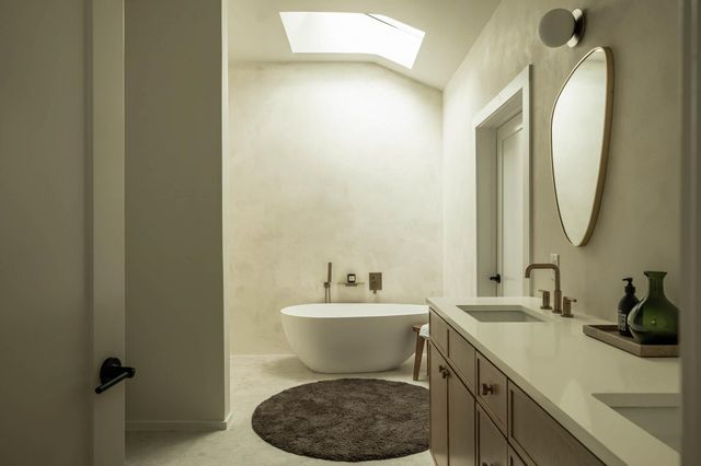 1003 Juanita ST, Austin, TX 78704