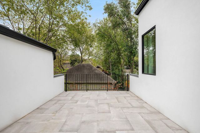 1003 Juanita ST, Austin, TX 78704