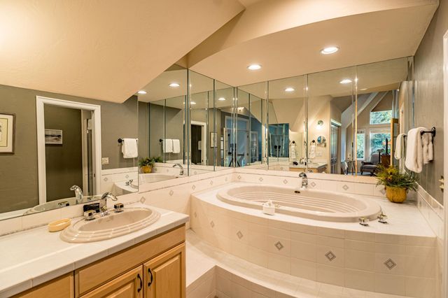 57022 Peppermill Circle 21E, Sunriver, OR 97707