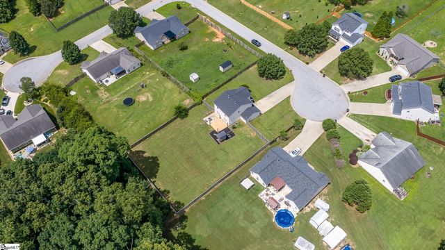 4 Dry Fork Court, Simpsonville, SC 29680