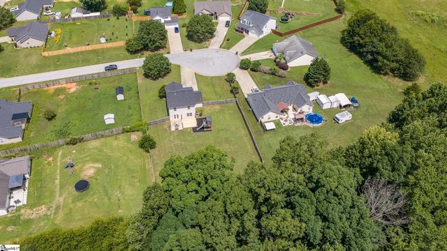 4 Dry Fork Court, Simpsonville, SC 29680