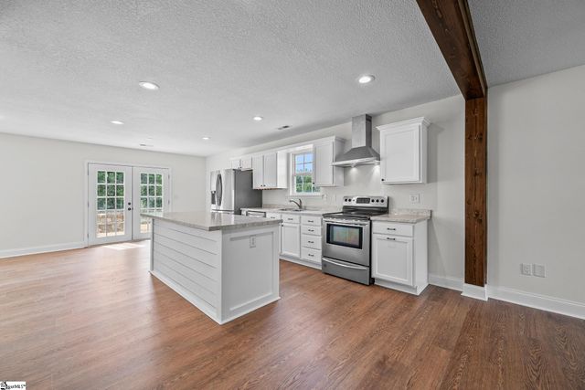 4 Dry Fork Court, Simpsonville, SC 29680