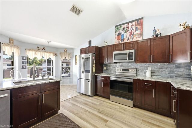 711 Long Island ST E, Lehigh Acres, FL 33974
