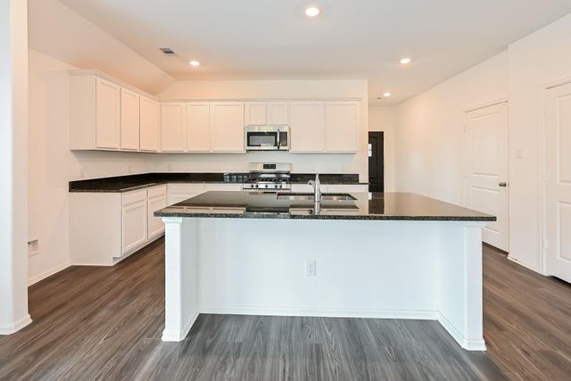 5228 Pine Pass Drive, Rosenberg, TX 77469