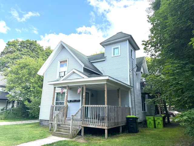 209 E Washington Street, Greenville, MI 48838