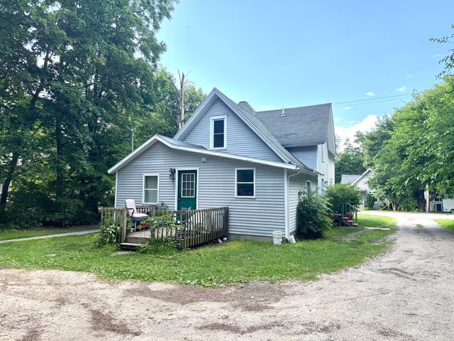 209 E Washington Street, Greenville, MI 48838