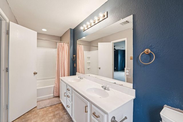 526 Clover Flat RD, Cedar Park, TX 78613