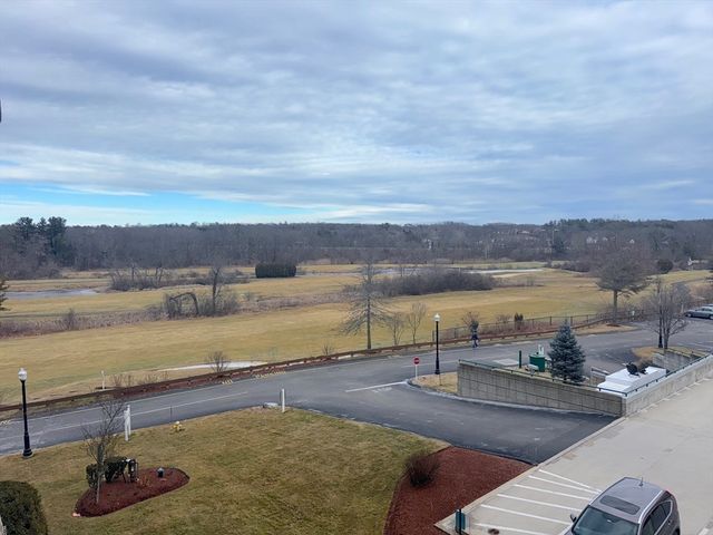 36 Village Road 306, Middleton, MA 01949