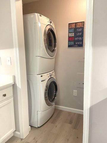 36 Village Road 306, Middleton, MA 01949