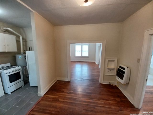 1910 Howard St Apt 12, San Antonio, TX 78212