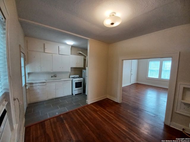 1910 Howard St Apt 12, San Antonio, TX 78212