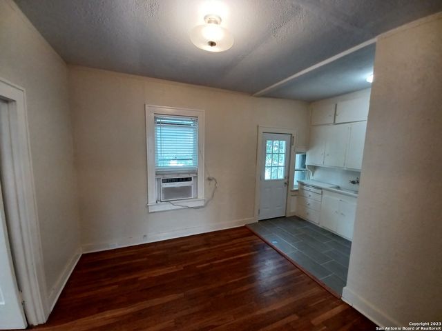 1910 Howard St Apt 12, San Antonio, TX 78212