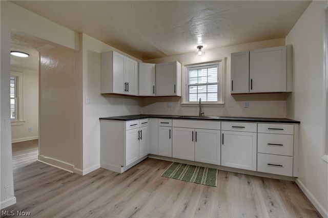 300 State Avenue NE, Massillon, OH 44646