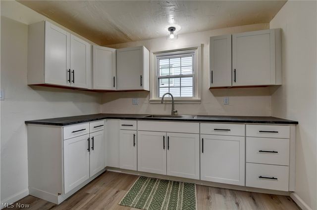 300 State Avenue NE, Massillon, OH 44646