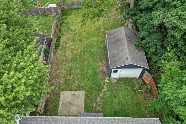 300 State Avenue NE, Massillon, OH 44646