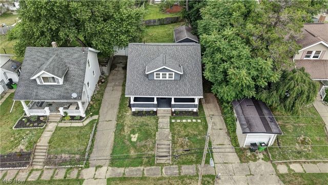 300 State Avenue NE, Massillon, OH 44646