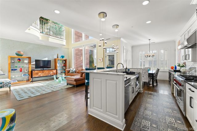 6 Hudson View Way, Tarrytown, NY 10591