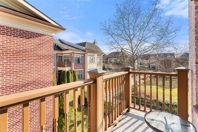 6 Hudson View Way, Tarrytown, NY 10591