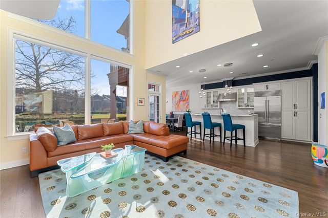 6 Hudson View Way, Tarrytown, NY 10591