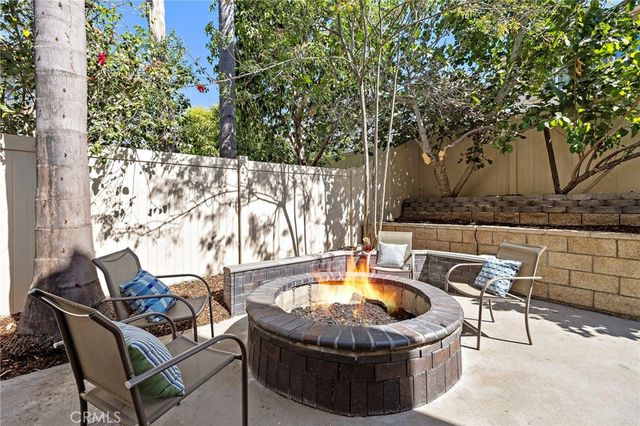 23 Amoret, Irvine, CA 92602