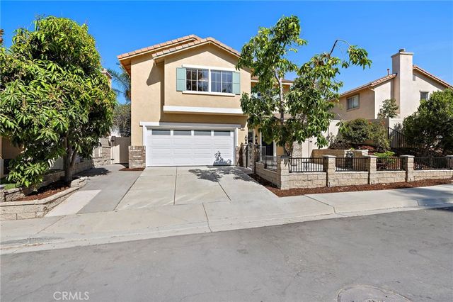 23 Amoret, Irvine, CA 92602