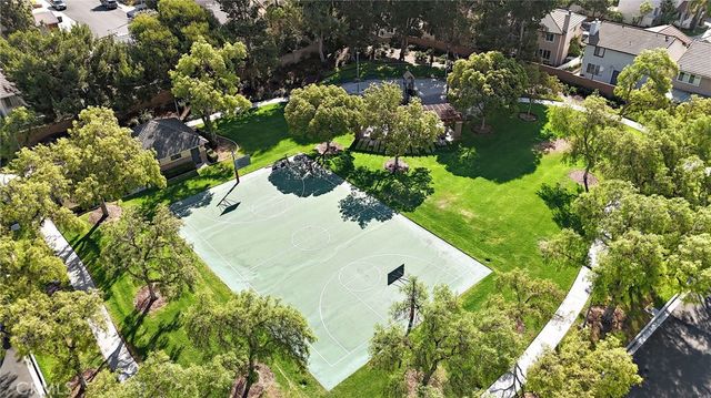 23 Amoret, Irvine, CA 92602